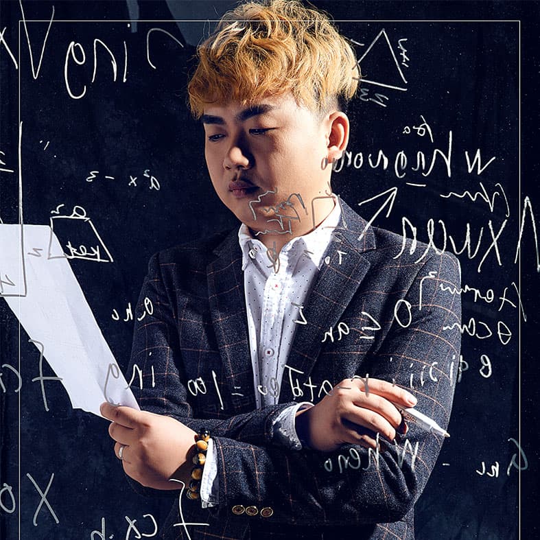 李波
